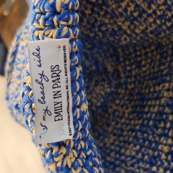 Emily in Paris hat - Picture 2 of 2